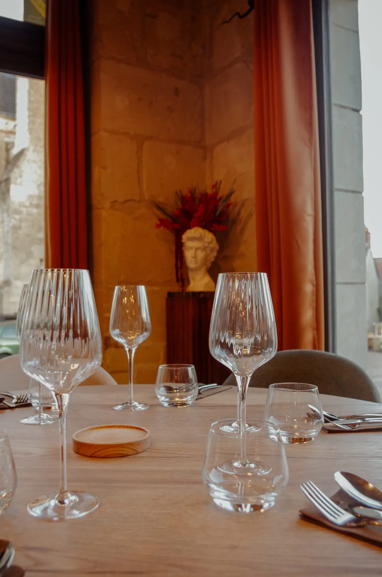 Table dressée du restaurant Precept à Langeais